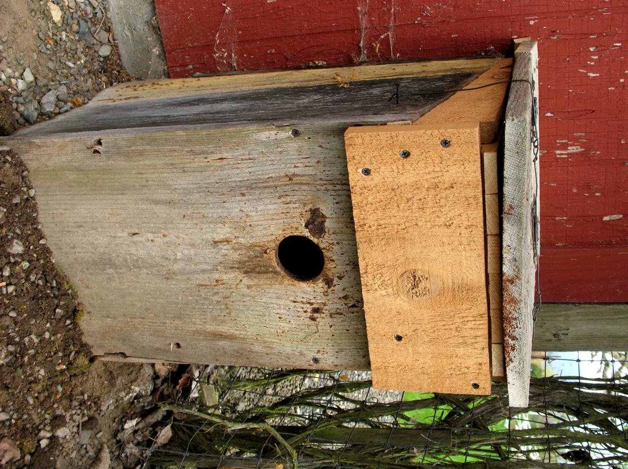 Top Bar Bee Trap